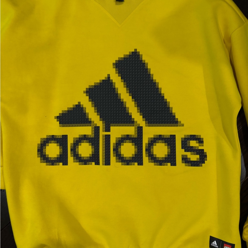 Adidas youth sweatshirt size large
